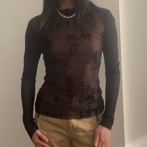 Cop copine style mesh long sleeve top